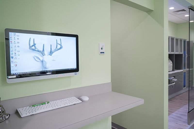 waiting area computer with stagg