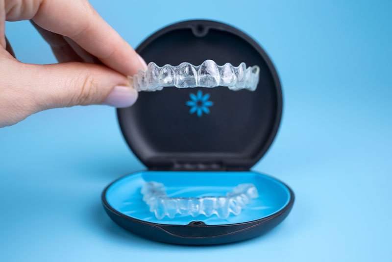 invisalign container with clear aligner